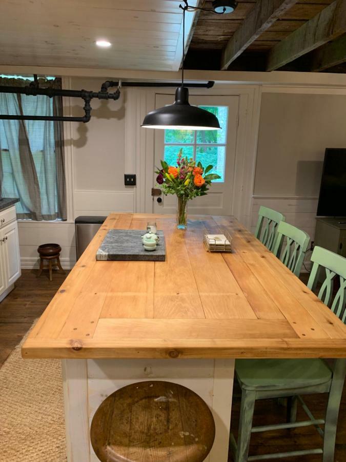 Innkeeper'S Place B&B Stafford 외부 사진